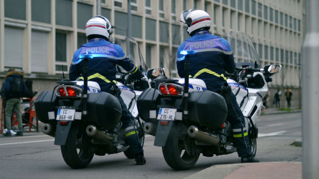 Γαλλία: 158 άτομα συνελήφθησαν στο πλαίσιο διεθνούς επιχείρησης κατά της διακίνησης ανθρώπων Γαλλία: 158 άτομα συνελήφθησαν στο πλαίσιο διεθνούς επιχείρησης κατά της διακίνησης ανθρώπων
