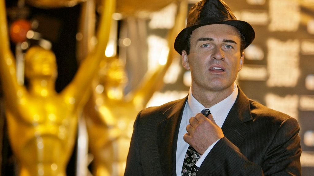 Τζούλιαν ΜακΜάον: Στο φως λεπτομέρειες για τον θάνατο του ηθοποιού των Charmed και Nip/Tuck