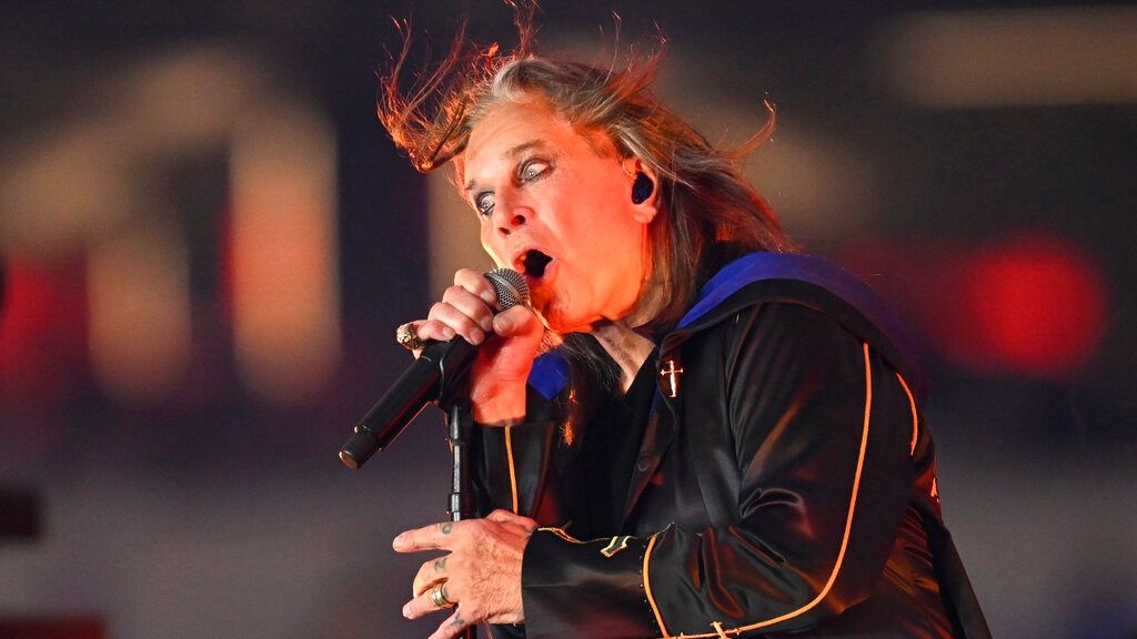 Ο Όζι Όσμπορν εξομολογείται: Μία ζωή γεμάτη δόξα και σκοτάδι στο νέο του βιβλίο «Last Rites»