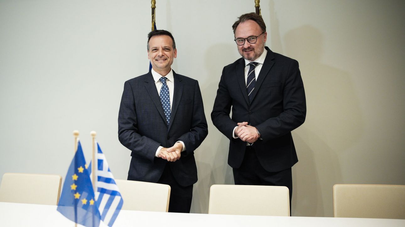 Δούκας: «Θα έχουμε αποτελέσματα στο πρόβλημα της στέγασης» – Συναντήθηκε με τον Επίτροπο της ΕΕ Δούκας: «Θα έχουμε αποτελέσματα στο πρόβλημα της στέγασης» – Συναντήθηκε με τον Επίτροπο της ΕΕ