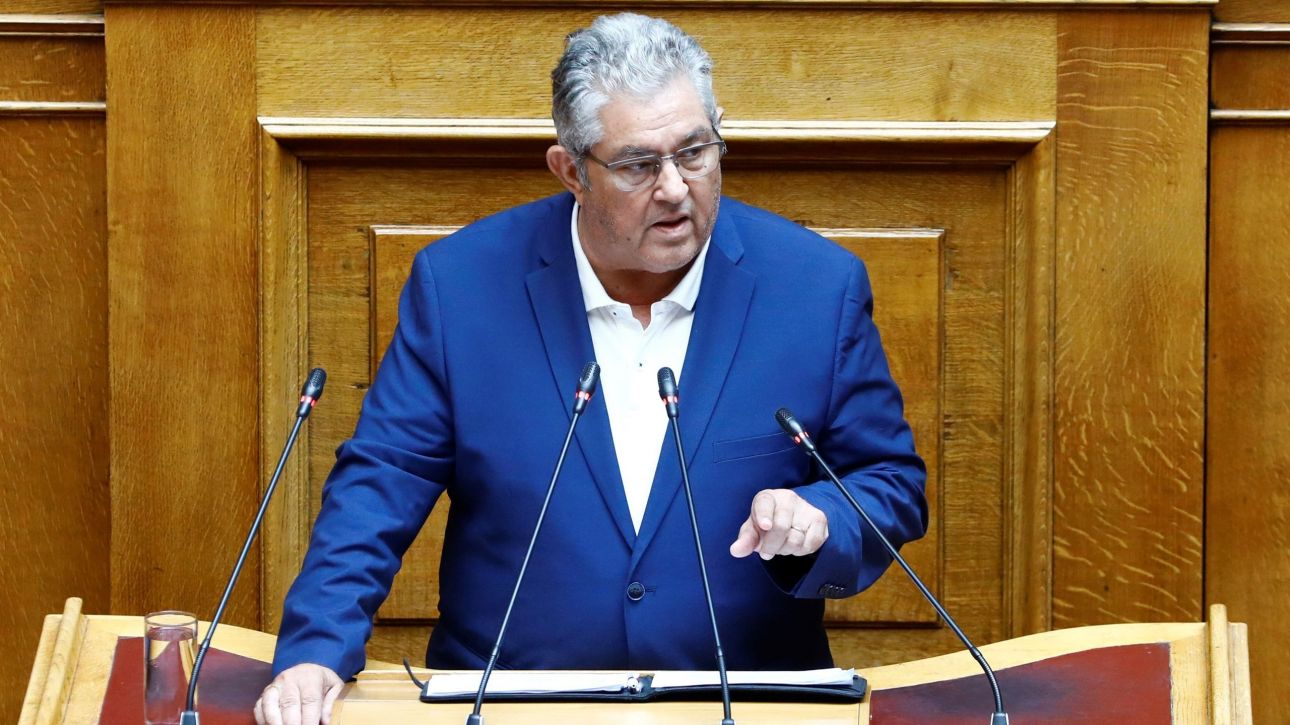 Βολές Κουτσούμπα κατά Κωνσταντοπούλου: Οι βουλευτές μας δεν κάνουν σόου για την τηλεθέαση Βολές Κουτσούμπα κατά Κωνσταντοπούλου: Οι βουλευτές μας δεν κάνουν σόου για την τηλεθέαση