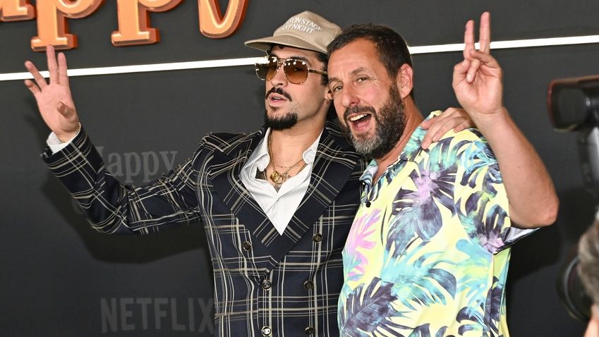 Ο ράπερ Bad Bunny λέει ότι έκλαψε όταν συνάντησε πρώτη φορά τον Άνταμ Σάντλερ