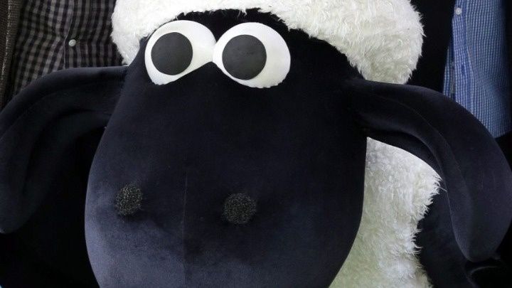 Ένα μονοπάτι με γλυπτά «Σον το Πρόβατο» σε πόλη της Αγγλίας