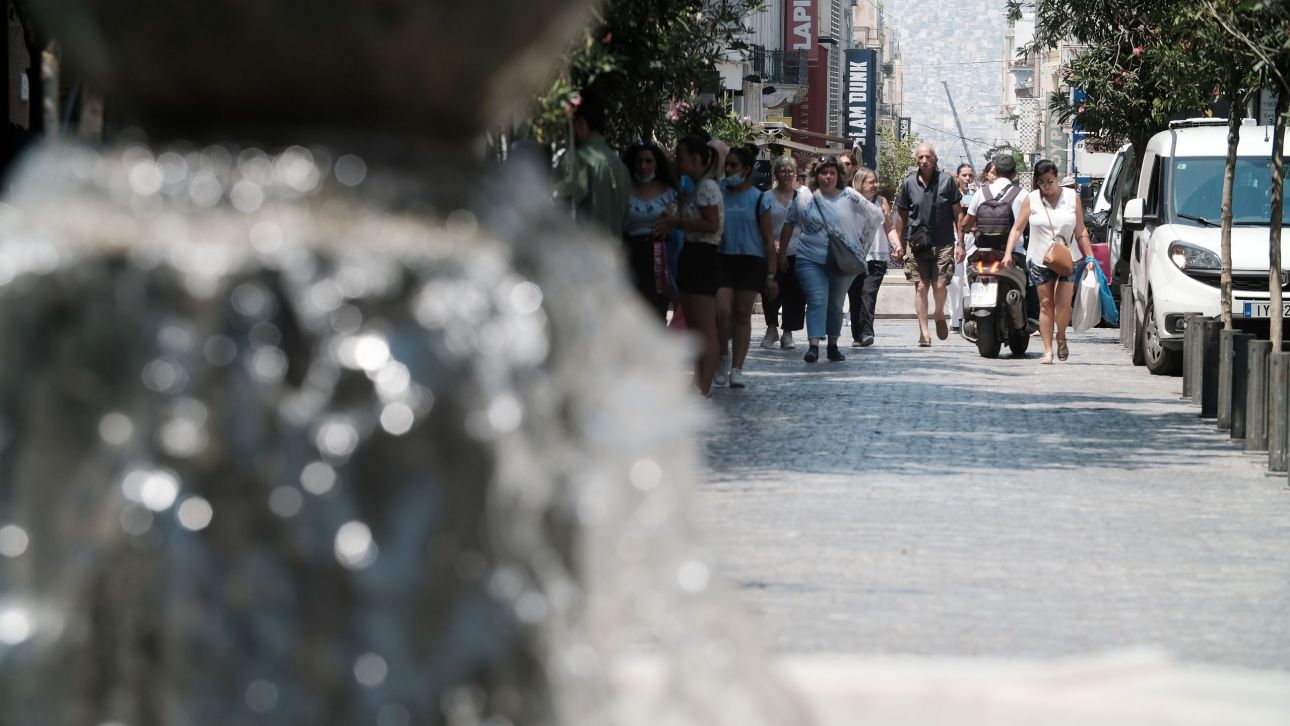 Ανατροπή στην υπόθεση του αστέγου της Ρόδου: «Μου έβαλαν λεφτά στις τσέπες για… αποζημίωση»
