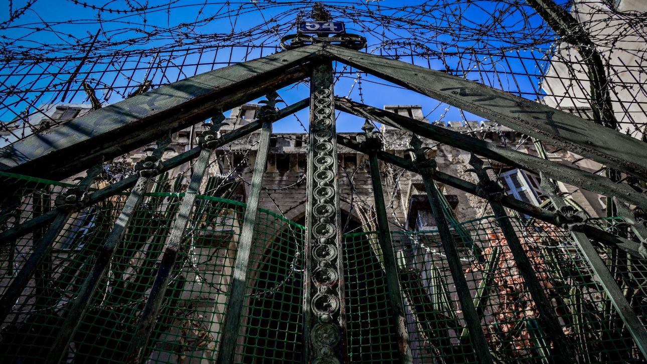 Τα στοιχειωμένα σπίτια της Αθήνας - Αστικοί μύθοι και φαντάσματα στις γειτονιές της πόλης