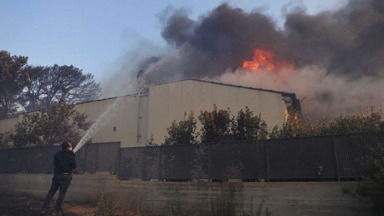 Τρία χρόνια απαλλαγή από τον ΕΝΦΙΑ για τους κατοίκους περιοχών που επλήγησαν από πυρκαγιές Τρία χρόνια απαλλαγή από τον ΕΝΦΙΑ για τους κατοίκους περιοχών που επλήγησαν από πυρκαγιές