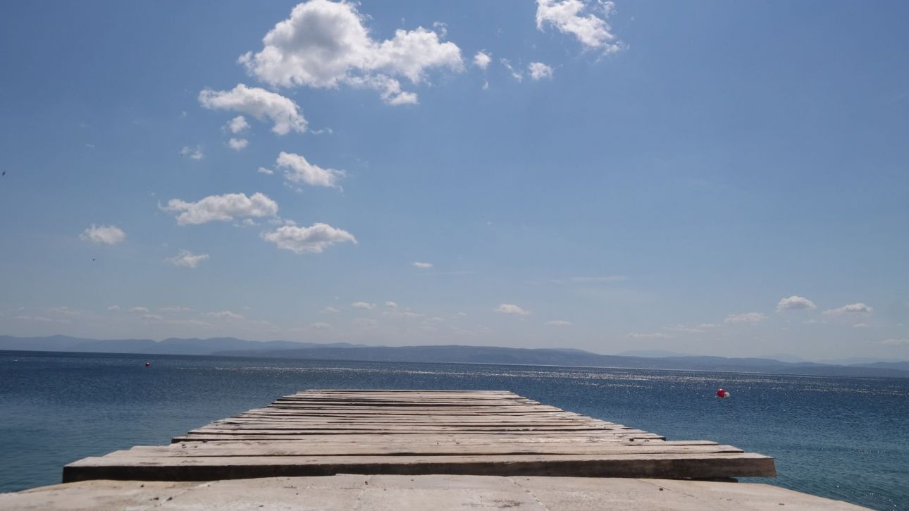 Νεκρός 48χρονος Ρουμάνος που έκανε βουτιά από προβλήτα στον Θερμαϊκό Νεκρός 48χρονος Ρουμάνος που έκανε βουτιά από προβλήτα στον Θερμαϊκό
