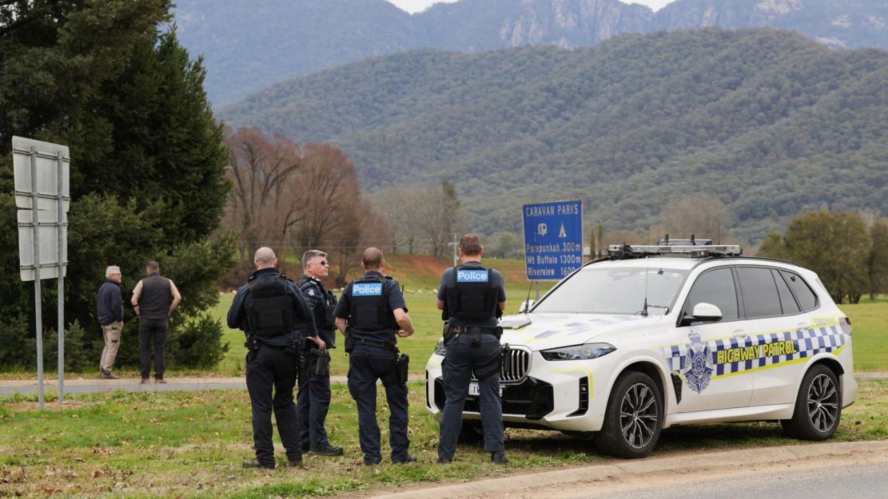Αυστραλία: Ο δράστης σκότωσε τους αστυνομικούς όταν του επέδωσαν ένταλμα για σεξουαλική κακοποίηση Αυστραλία: Ο δράστης σκότωσε τους αστυνομικούς όταν του επέδωσαν ένταλμα για σεξουαλική κακοποίηση
