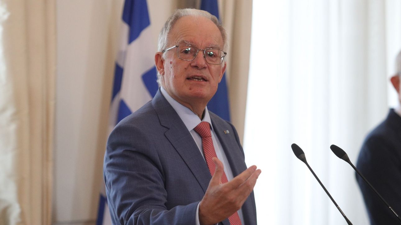 Τασούλας: Πάγια θέση η εμπέδωση της ειρήνης και της σταθερότητας σε Μ. Ανατολή και Ουκρανία