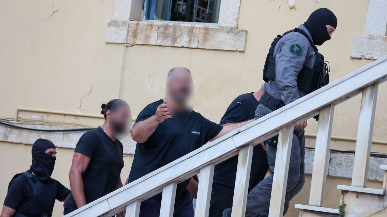 Εμπλεκόμενος δικηγόρος στη μαφία της Κρήτης – Ήθελαν να «στήσουν» και δικαστήριο υπέρ έγκλειστου Εμπλεκόμενος δικηγόρος στη μαφία της Κρήτης – Ήθελαν να «στήσουν» και δικαστήριο υπέρ έγκλειστου