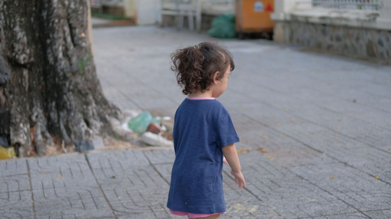 Θεσσαλονίκη: Υπό κράτηση οι γονείς των παιδιών που βρέθηκαν μόνα τους σε κεντρικό δρόμο Θεσσαλονίκη: Υπό κράτηση οι γονείς των παιδιών που βρέθηκαν μόνα τους σε κεντρικό δρόμο