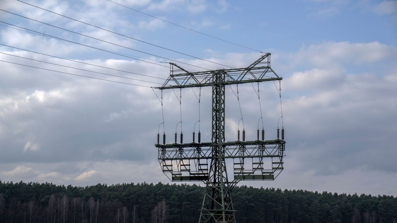 Πάνω από 50.000 νοικοκυριά χωρίς ρεύμα στο Βερολίνο – Ερευνάται το ενδεχόμενο εμπρησμών σε πυλώνες