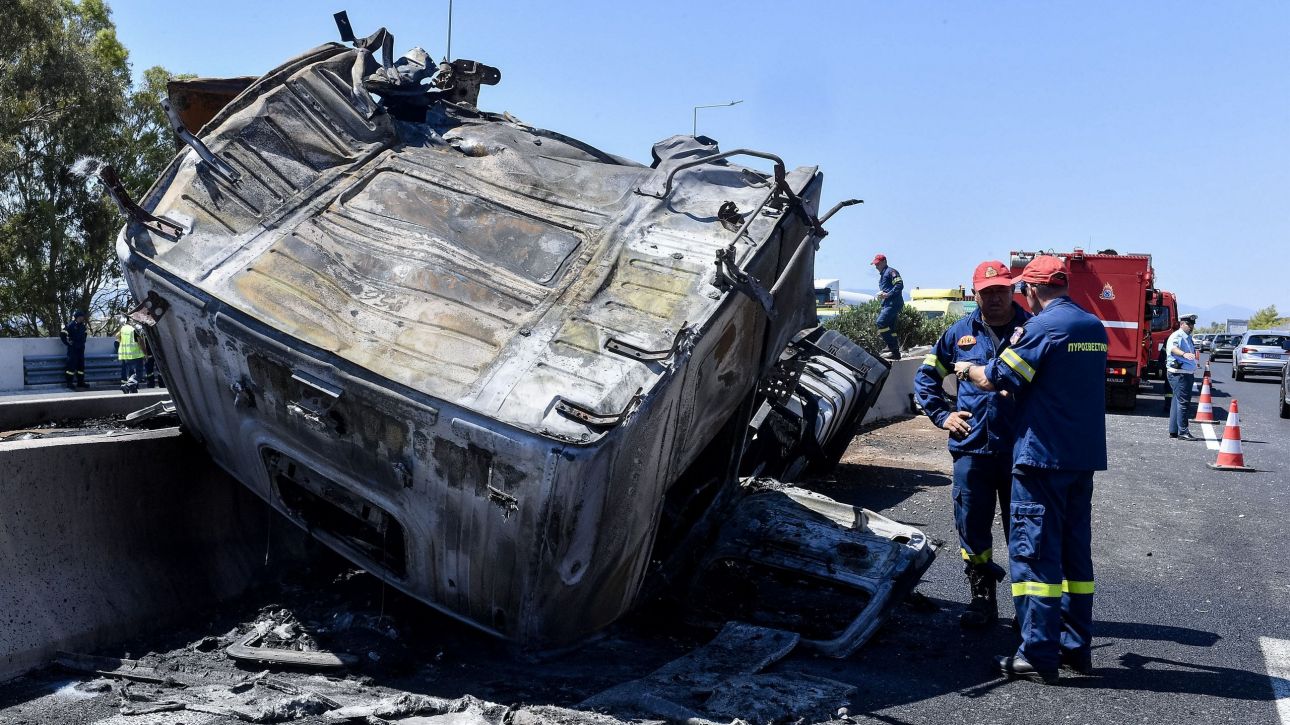 Τροχαίο με μία νεκρή στο Πέραμα μετά από ανατροπή φορτηγού