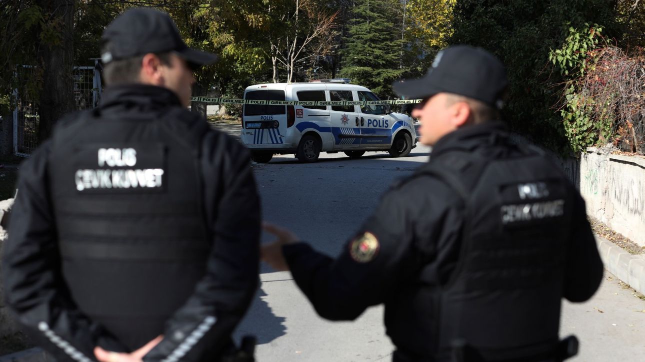 Εισαγγελική έρευνα στην Τουρκία: Κατασχέσεις και συλλήψεις στελεχών εταιρειών για απάτη Εισαγγελική έρευνα στην Τουρκία: Κατασχέσεις και συλλήψεις στελεχών εταιρειών για απάτη
