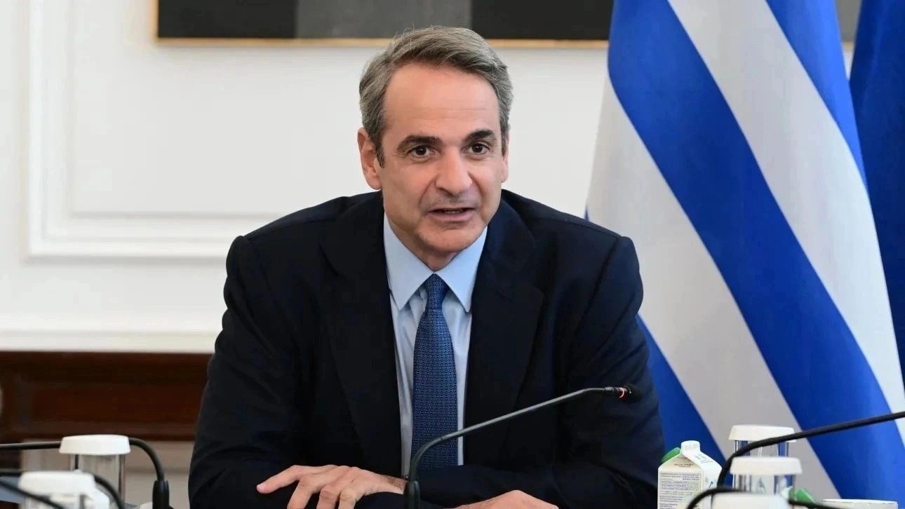 Ο Μητσοτάκης καλωσορίζει τον Λοβέρδο στη ΝΔ: Ενώνουμε τις προσπάθειές μας μακριά από ταμπέλες Ο Μητσοτάκης καλωσορίζει τον Λοβέρδο στη ΝΔ: Ενώνουμε τις προσπάθειές μας μακριά από ταμπέλες