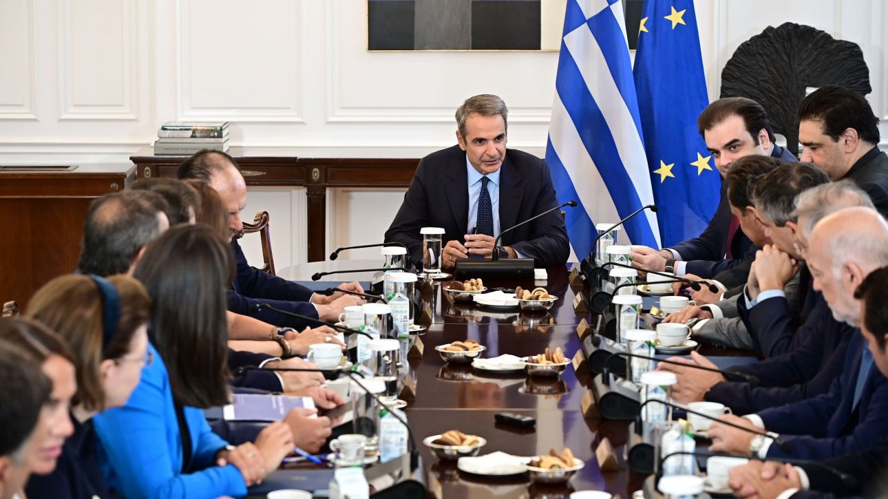 Ο Μητσοτάκης ζητά «παραδοτέα» από τους υπουργούς του για την αντιμετώπιση της ακρίβειας Ο Μητσοτάκης ζητά «παραδοτέα» από τους υπουργούς του για την αντιμετώπιση της ακρίβειας