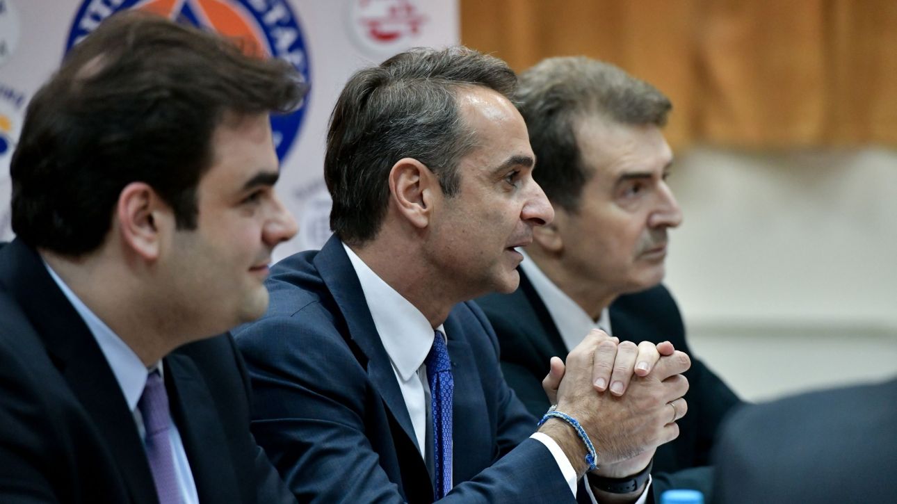 Οι συνεχείς «αναχωρήσεις» από το ΠΑΣΟΚ και πώς «χτίζουν» το κεντρώο αφήγημα Μητσοτάκη Οι συνεχείς «αναχωρήσεις» από το ΠΑΣΟΚ και πώς «χτίζουν» το κεντρώο αφήγημα Μητσοτάκη