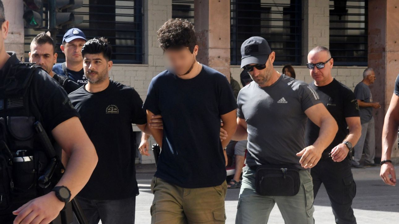 Ελεύθεροι οι δύο νεαροί που είχαν προφυλακιστεί για τη φωτιά στο Γηροκομειό Πάτρας Ελεύθεροι οι δύο νεαροί που είχαν προφυλακιστεί για τη φωτιά στο Γηροκομειό Πάτρας