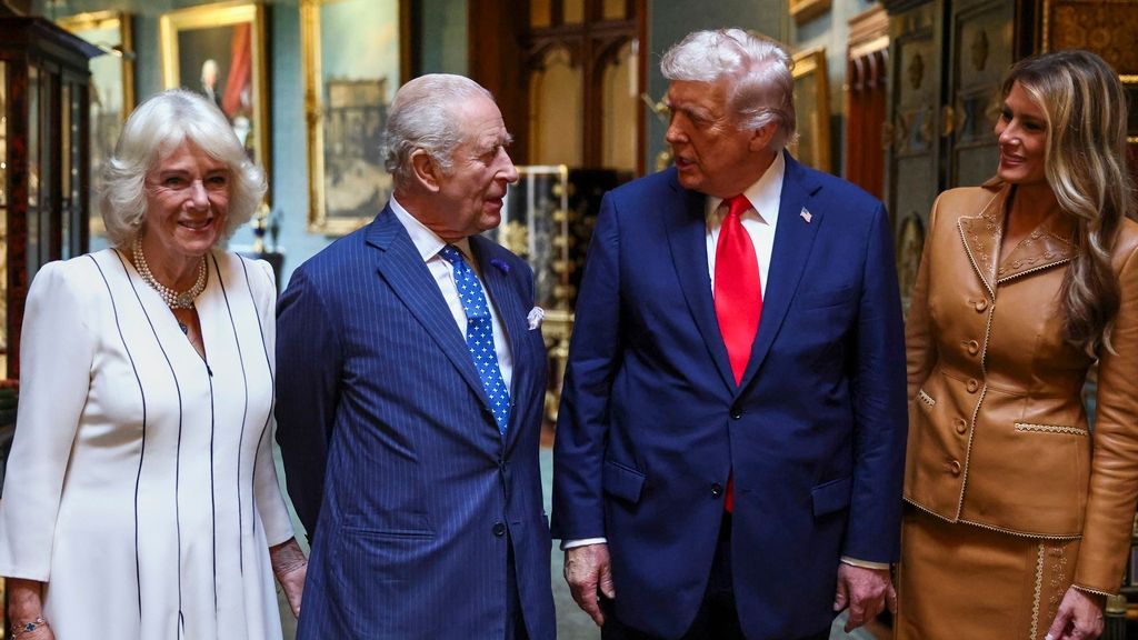 Οι υπόγειες αιχμές Τραμπ για τον πρίγκιπα Χάρι και τα εγκώμια σε Κάρολο και Γουίλιαμ