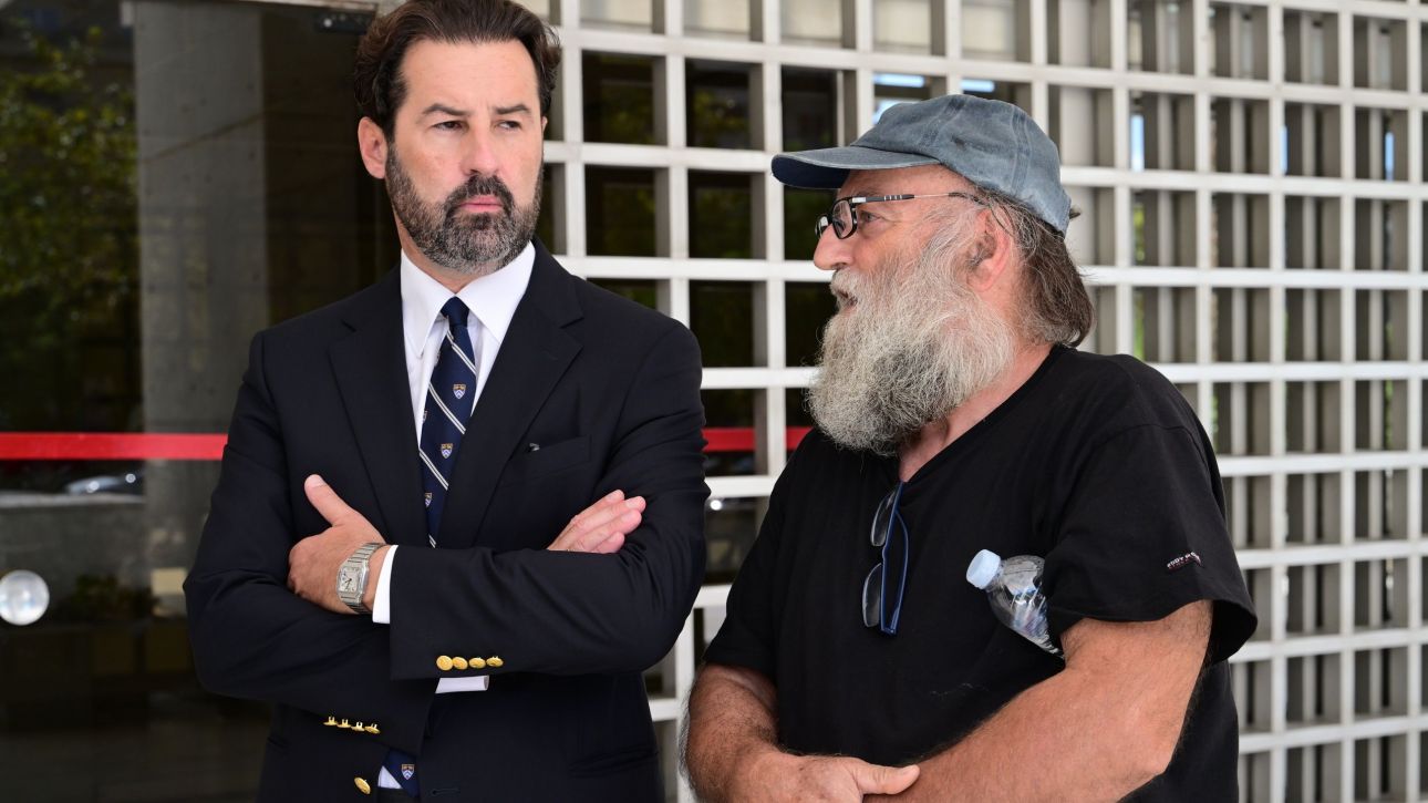 Τέμπη: Αίτημα 82 συγγενών στον Άρειο Πάγο να ανοίξει ξανά ο φάκελος – Στους τρεις οι απεργοί πείνας Τέμπη: Αίτημα 82 συγγενών στον Άρειο Πάγο να ανοίξει ξανά ο φάκελος – Στους τρεις οι απεργοί πείνας
