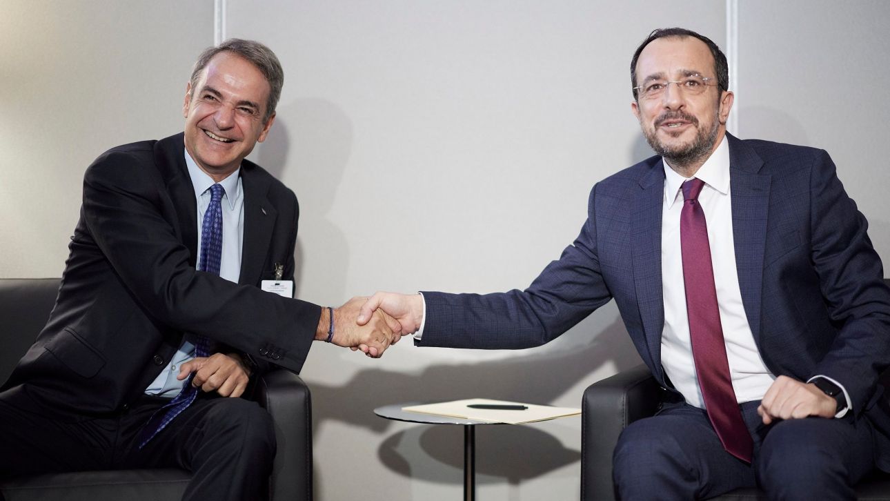 Συνάντηση Μητσοτάκη- Χριστοδουλίδη στη Νέα Υόρκη – «Στρατηγικής σημασίας η ηλεκτρική διασύνδεση» Συνάντηση Μητσοτάκη- Χριστοδουλίδη στη Νέα Υόρκη – «Στρατηγικής σημασίας η ηλεκτρική διασύνδεση»