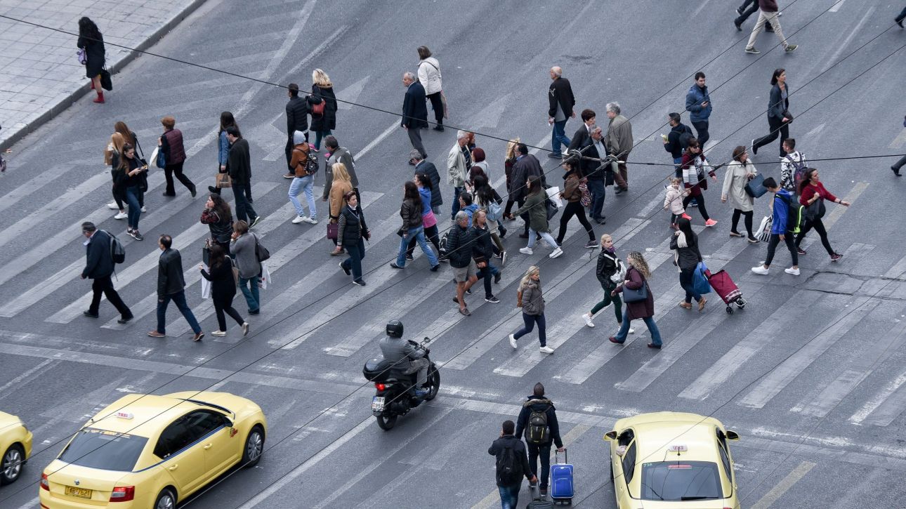 Τι κερδίζουν από τις φοροαπαλλαγές τον χρόνο οι νέοι έως 30 ετών