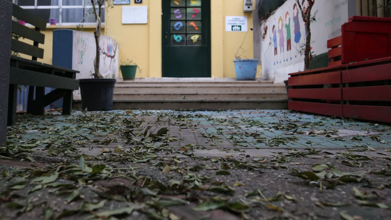Συναγερμός σε νηπιαγωγείο στην Αχαρνών: Τετράχρονη βγήκε στη λεωφόρο – Συνελήφθη η διευθύντρια