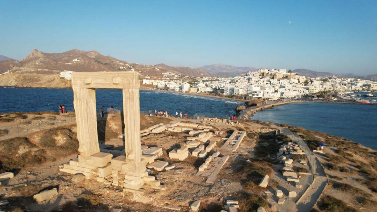 Conde Nast Traveller: Η Νάξος ως το καλύτερο νησί της Ευρώπης Conde Nast Traveller: Η Νάξος ως το καλύτερο νησί της Ευρώπης