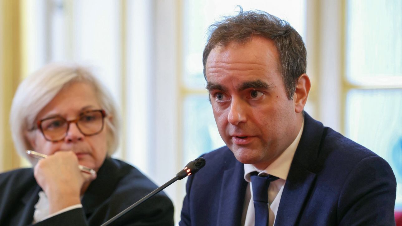 Λεκορνί: «Αποστολή της νέας κυβέρνησης να ξεπεράσει την πολιτική κρίση» Λεκορνί: «Αποστολή της νέας κυβέρνησης να ξεπεράσει την πολιτική κρίση»
