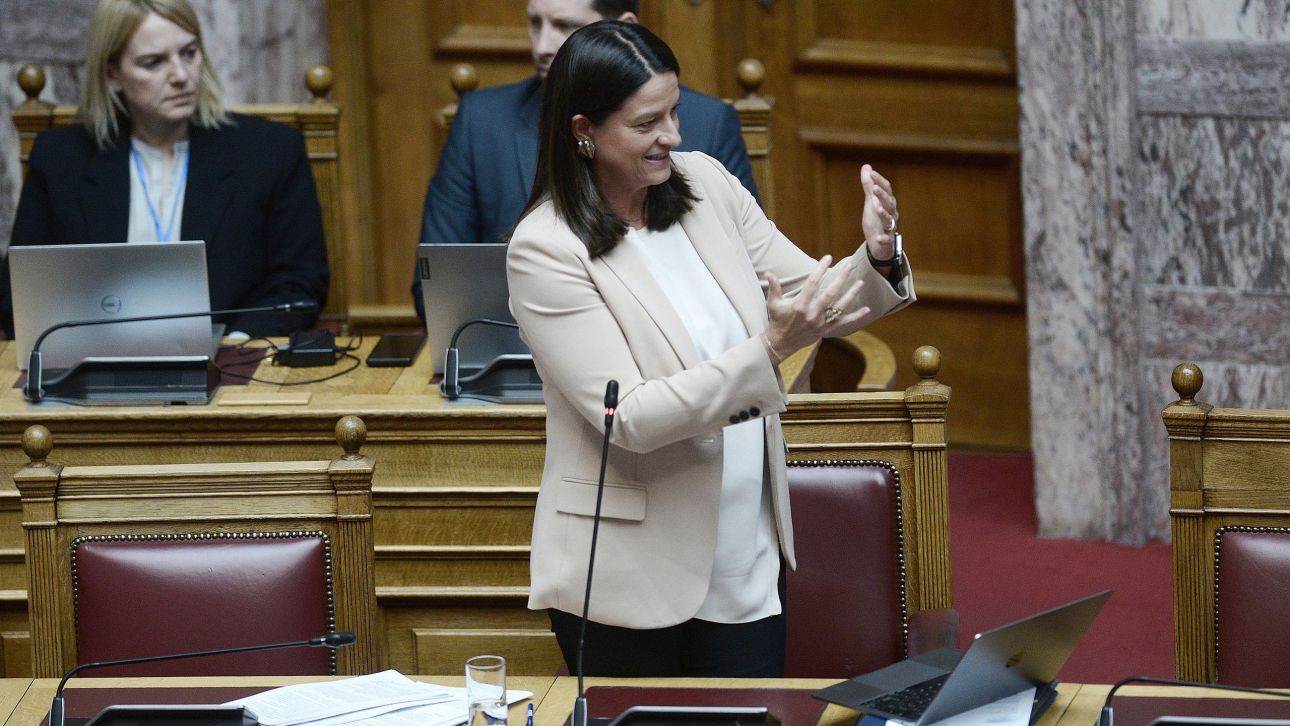 Εργασιακό νομοσχέδιο: Ονομαστική ψηφοφορία και στα 97 άρθρα ζήτησε η ΝΔ – Αποχώρησε ο ΣΥΡΙΖΑ Εργασιακό νομοσχέδιο: Ονομαστική ψηφοφορία και στα 97 άρθρα ζήτησε η ΝΔ – Αποχώρησε ο ΣΥΡΙΖΑ