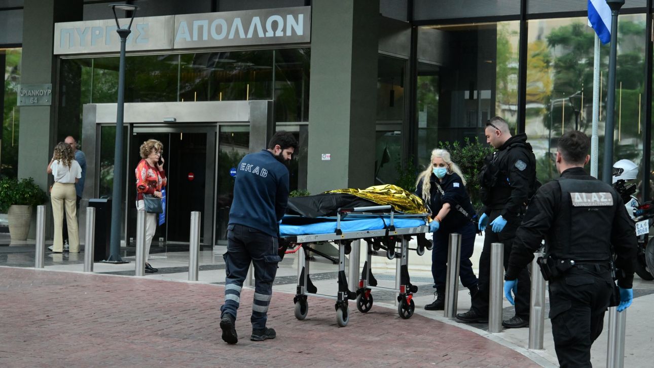Αμπελόκηποι: Το ξαφνικό τηλεφώνημα λίγο πριν βουτήξει στο κενό ο 44χρονος - Τι ερευνά η Αστυνομία