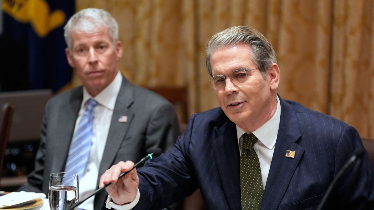 Τηλεφωνική επικοινωνία Μπέσεντ με τον Κινέζο τσάρο της οικονομίας για τους δασμούς Τηλεφωνική επικοινωνία Μπέσεντ με τον Κινέζο τσάρο της οικονομίας για τους δασμούς
