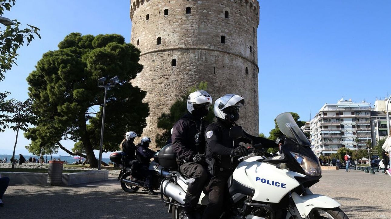 Θεσσαλονίκη: Χειροπέδες σε 37χρονο – Πλησίαζε με το ποδήλατο του πεζούς και τους άρπαζε κοσμήματα Θεσσαλονίκη: Χειροπέδες σε 37χρονο – Πλησίαζε με το ποδήλατο του πεζούς και τους άρπαζε κοσμήματα