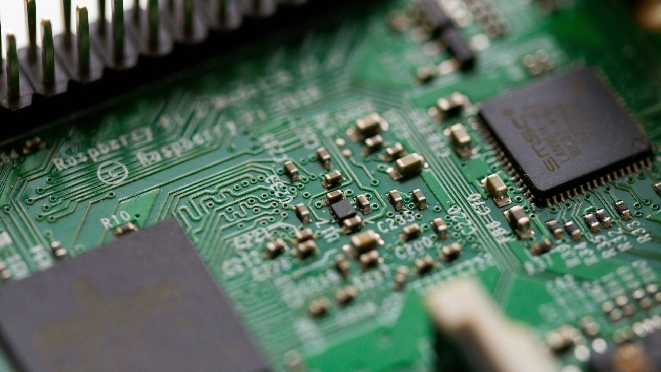 Παραγγελίες δισεκατομμυρίων από την OpenAI στα μικροτσίπ – Ανησυχία στους επενδυτές Παραγγελίες δισεκατομμυρίων από την OpenAI στα μικροτσίπ – Ανησυχία στους επενδυτές