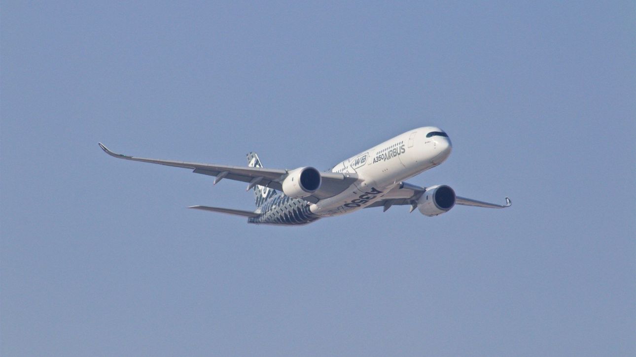 Κατεπείγουσα προσγείωση αεροσκάφους Airbus Α320 στην Αγία Πετρούπολη Κατεπείγουσα προσγείωση αεροσκάφους Airbus Α320 στην Αγία Πετρούπολη