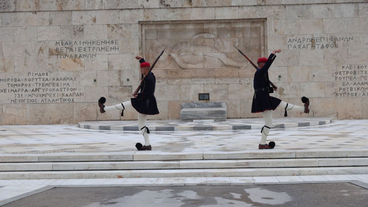 Με 159 «ναι» υπερψηφίστηκε η τροπολογία για τον «Άγνωστο Στρατιώτη» Με 159 «ναι» υπερψηφίστηκε η τροπολογία για τον «Άγνωστο Στρατιώτη»