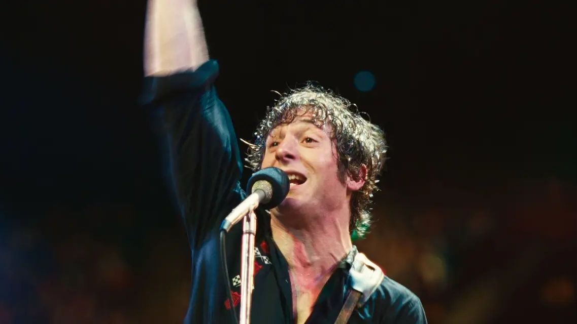 Οι ταινίες της εβδομάδας: Ο Bruce Springsteen, ο «Αχινός» και μια κατάρα με πολλά μυστικά