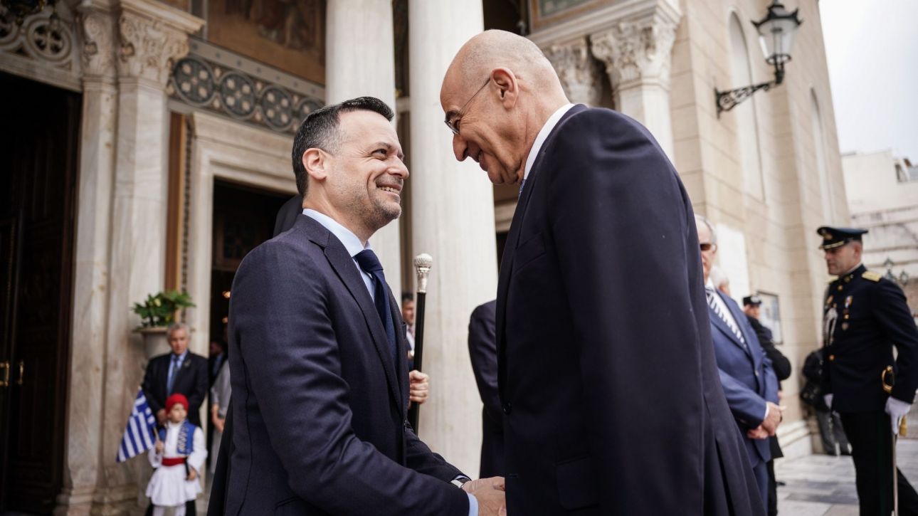 Άγνωστος Στρατιώτης, δεύτερος γύρος: Οι κόντρες, τα καρφιά, η παρέλαση και τα… καθαριστικά Άγνωστος Στρατιώτης, δεύτερος γύρος: Οι κόντρες, τα καρφιά, η παρέλαση και τα… καθαριστικά