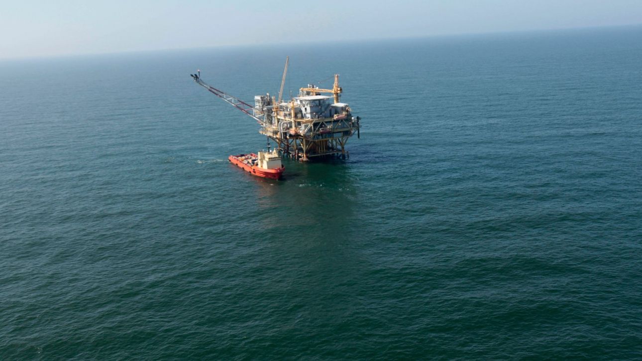 Έπεσαν οι υπογραφές Chevron – Helleniq Energy για τα θαλάσσια οικόπεδα Κρήτης και Π Έπεσαν οι υπογραφές Chevron – Helleniq Energy για τα θαλάσσια οικόπεδα Κρήτης και Π