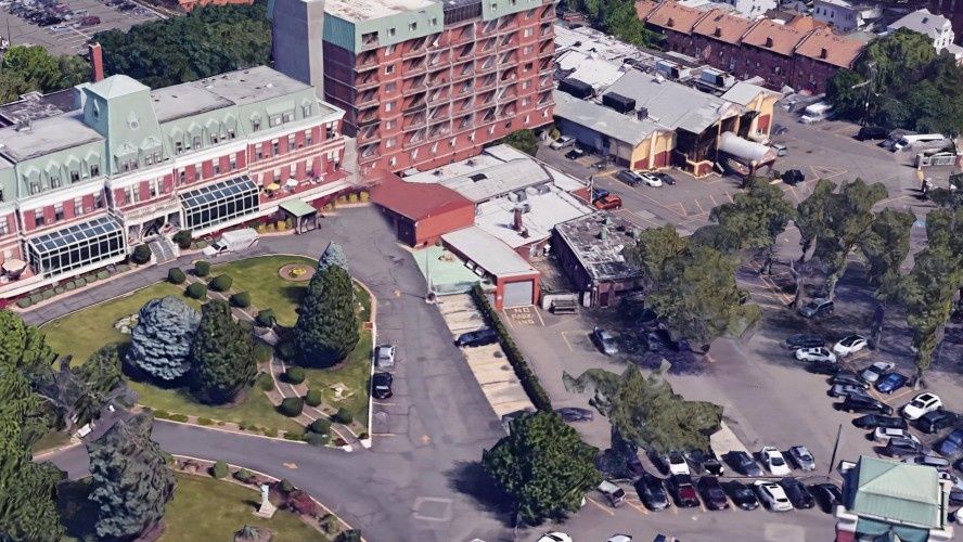 Hogeweyk: Το «χωριό της μνήμης» στο Άμστερνταμ που αλλάζει τον τρόπο φροντίδας της άνοιας