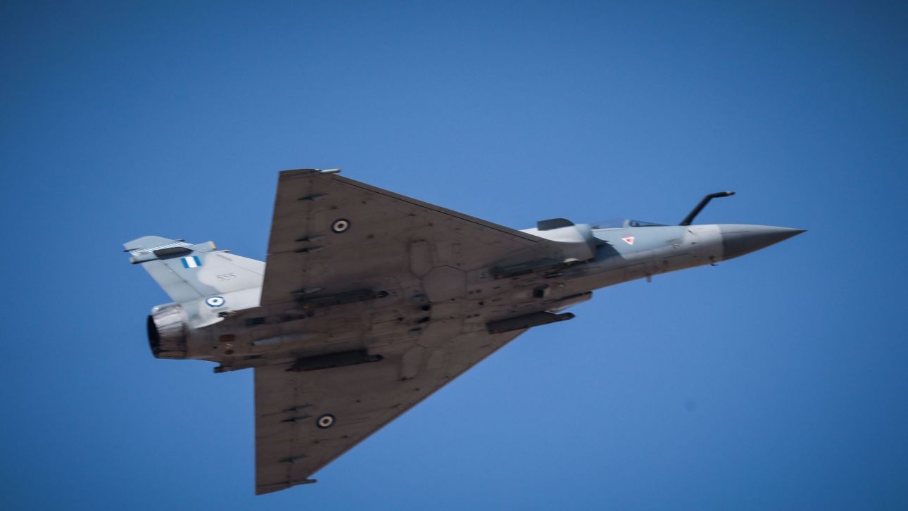 Η στιγμή της απογείωσης των τεσσάρων Mirage από την 114 Πτέρυγα Μάχης στην Τανάγρα