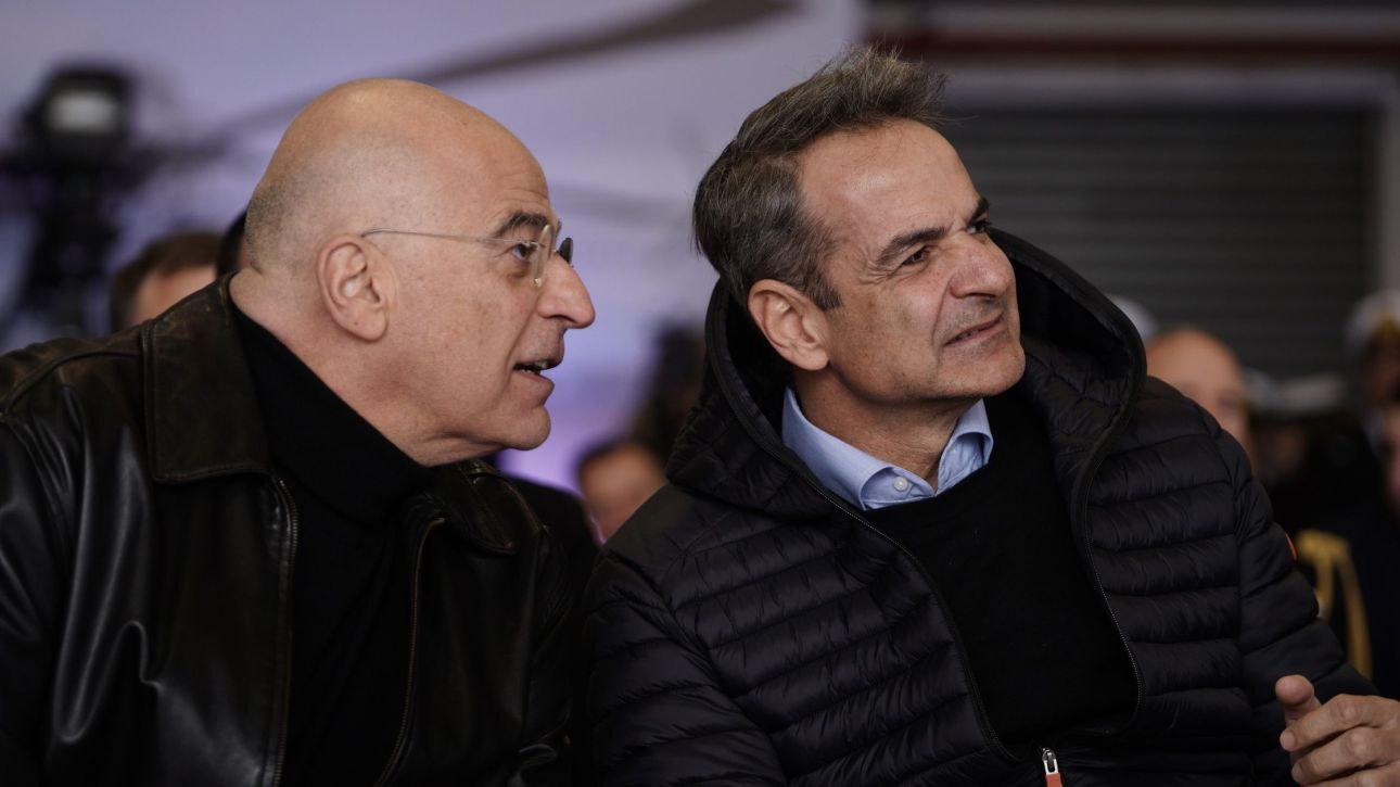 Πεντάγωνο καλεί Μητσοτάκη: H αμφίβολη παρουσία Καραμανλή στα εγκαίνια και η απουσία Σαμαρά