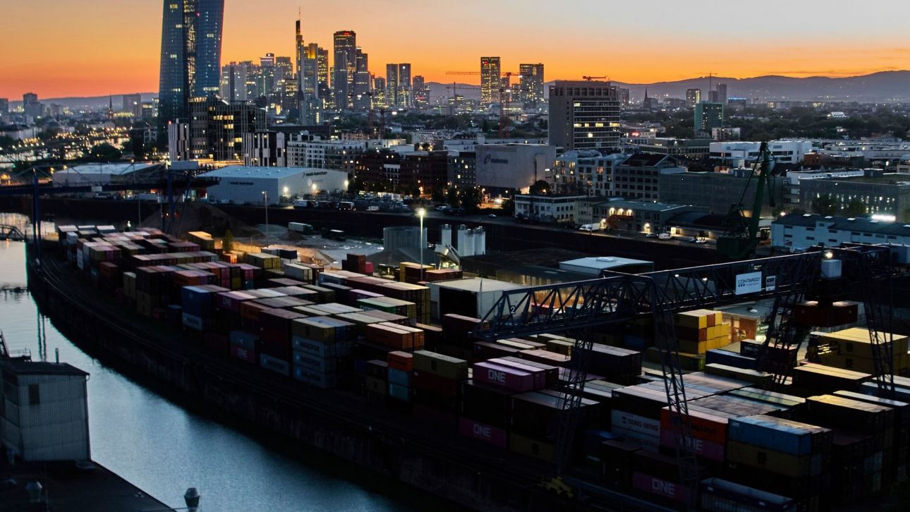 ΗΠΑ: Δασμοί 25% σε φορτηγά και 10% σε λεωφορεία και πούλμαν – Σε ισχύ από σήμερα ΗΠΑ: Δασμοί 25% σε φορτηγά και 10% σε λεωφορεία και πούλμαν – Σε ισχύ από σήμερα