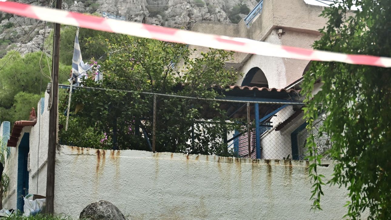 ΕΛ.ΑΣ.: Πώς έγινε η άγρια δολοφονία της 75χρονης από τη νύφη της στο σπίτι στη Σαλαμίνα