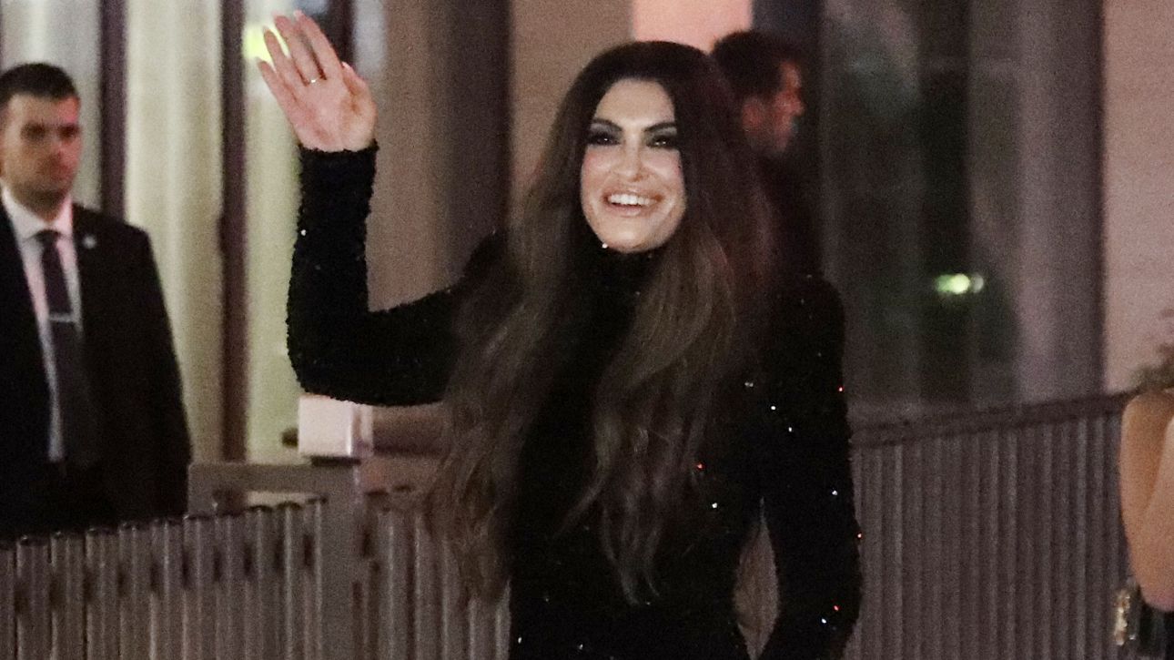 «Γεια σας, Ελλάδα! Τι απίστευτη τιμή»: Το πρώτο μήνυμα της Γκίλφοϊλ με την άφιξή της στη χώρα μας