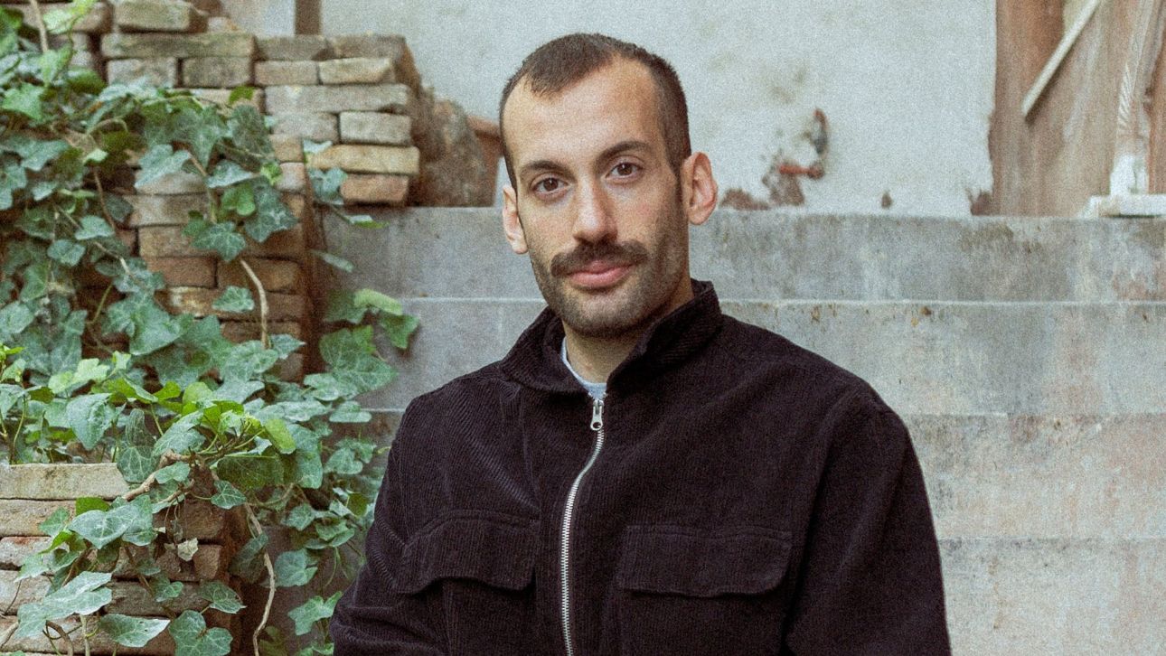 Γ. Αθανασίου: «Ο αυτοσχεδιασμός είναι ο πιο ειλικρινής τρόπος να πλησιάσεις την αλήθεια της κάμερας»