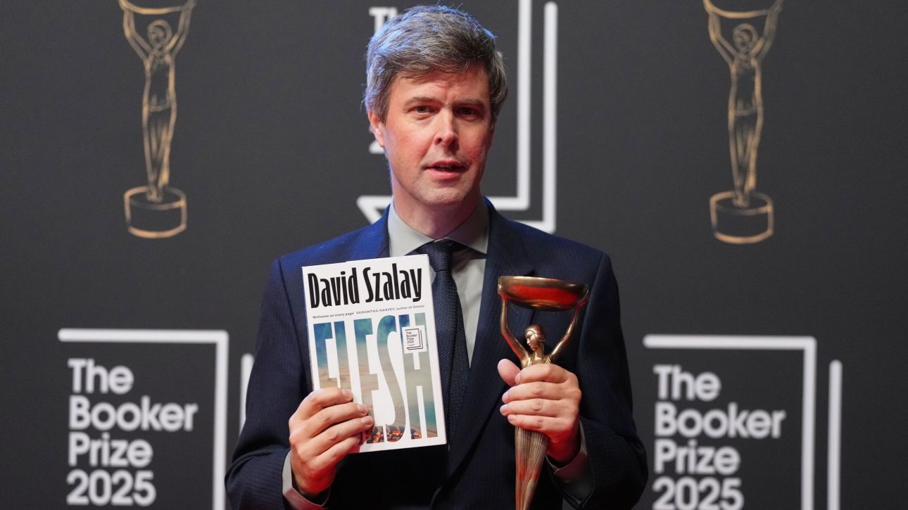 Ο David Szalay κερδίζει το Booker Prize με το «Flesh» – Ένα σκοτεινό πορτρέτο του σύγχρονου άνδρα