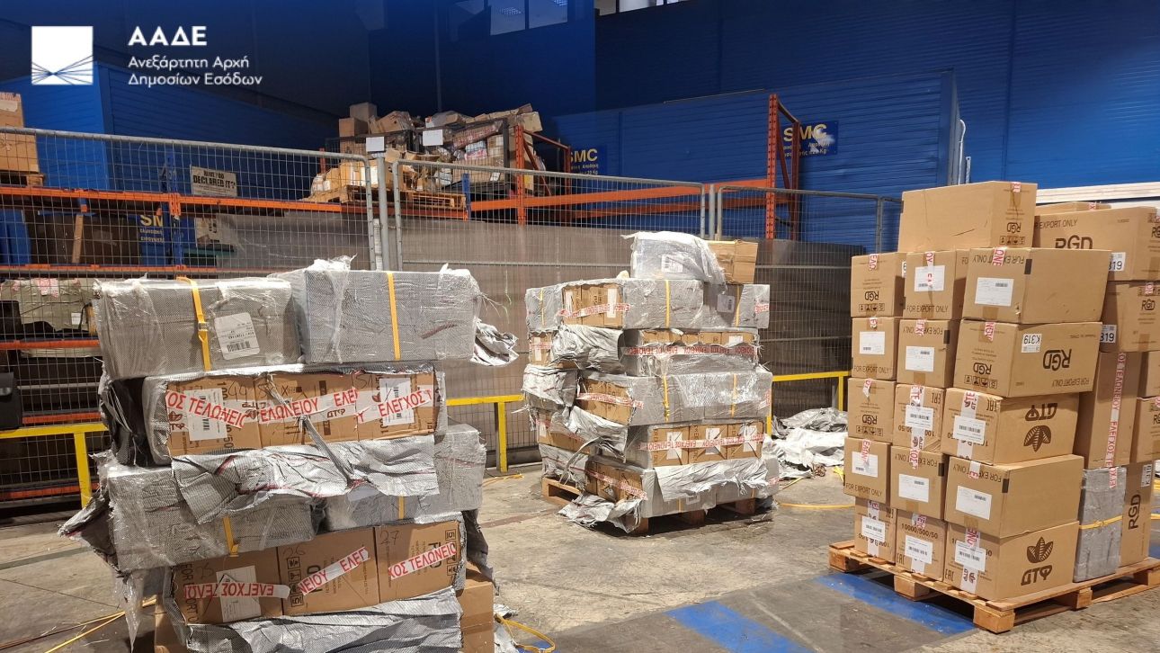 «Λαβράκι» έβγαλαν οι ελεγκτές της ΑΑΔΕ - Κατέσχεσαν 1,7 εκατομμύρια τσιγάρα