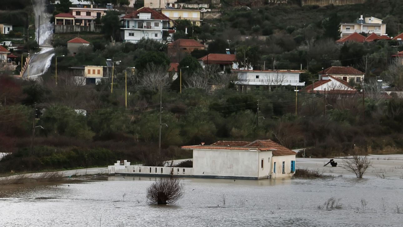 Σε κατάσταση έκτακτης ανάγκης κηρύχθηκε ο Δήμος Πρέβεζας μετά την κακοκαιρία