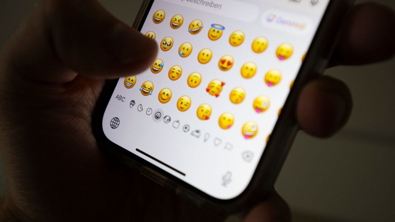 «Αστεία» που σκοτώνουν: Γιατί οι νέοι είναι τόσο επιρρεπείς στα διαδικτυακά challenges